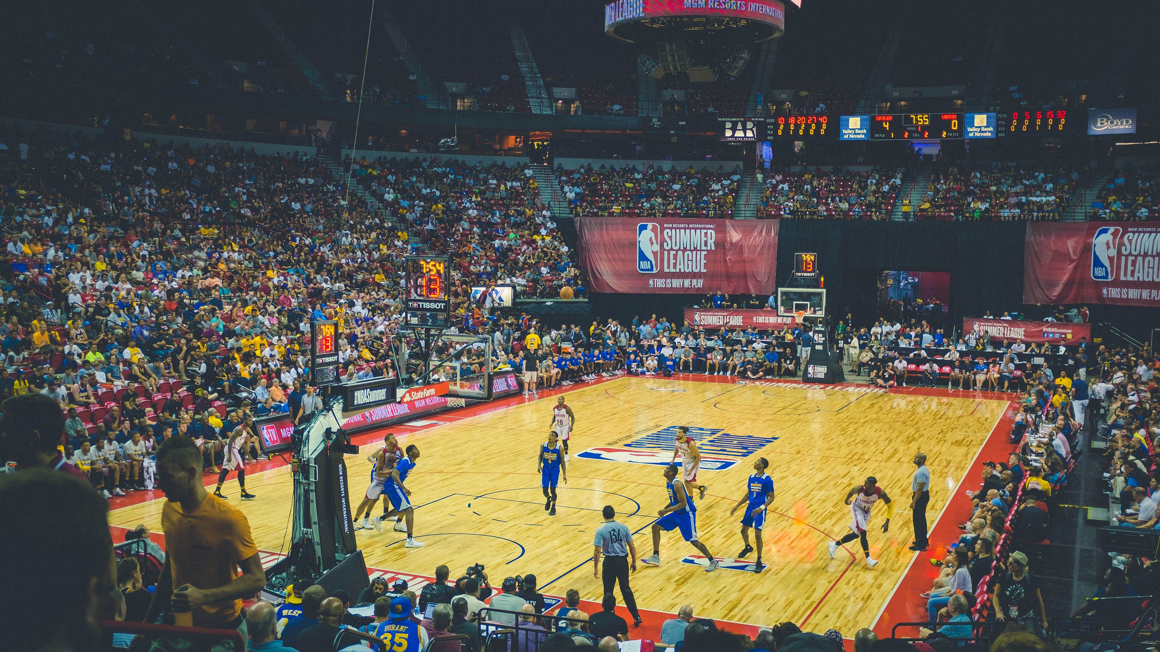 《虚拟现实中激战:电竞体验的未来方向》,虚拟现实战剧情